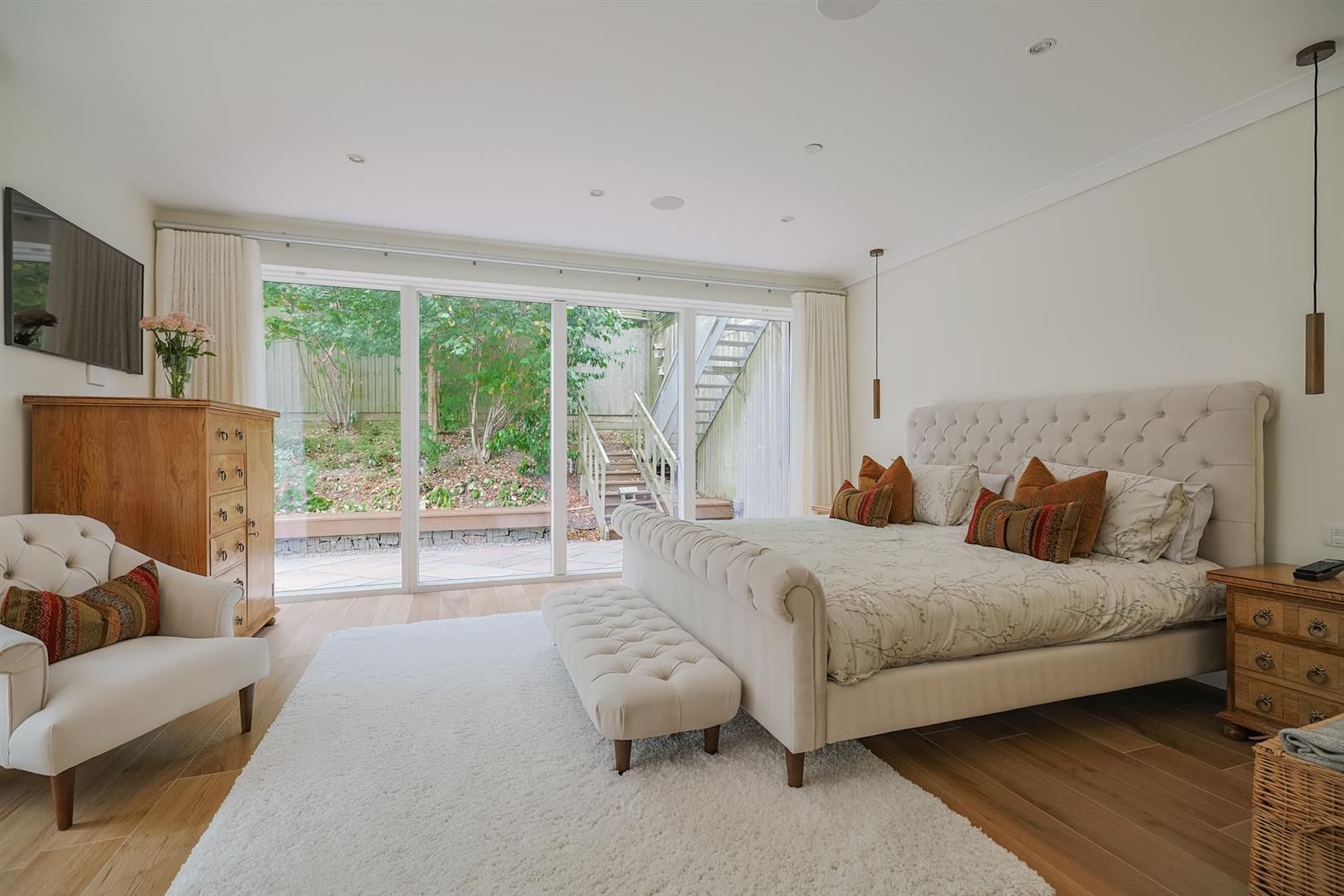 Westwinds, Langland, Swansea, SA3 4TA